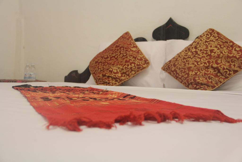 Lpq Backpackers Hostel Luang Prabang Room photo