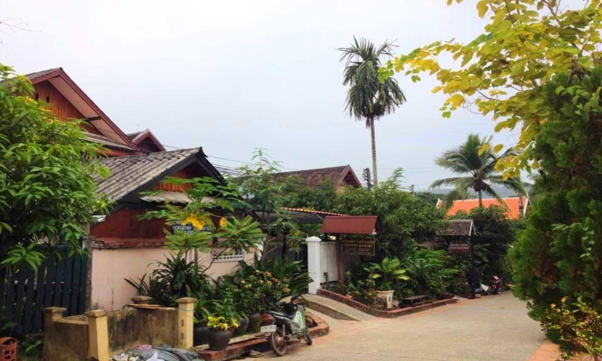 Lpq Backpackers Hostel Luang Prabang Exterior photo