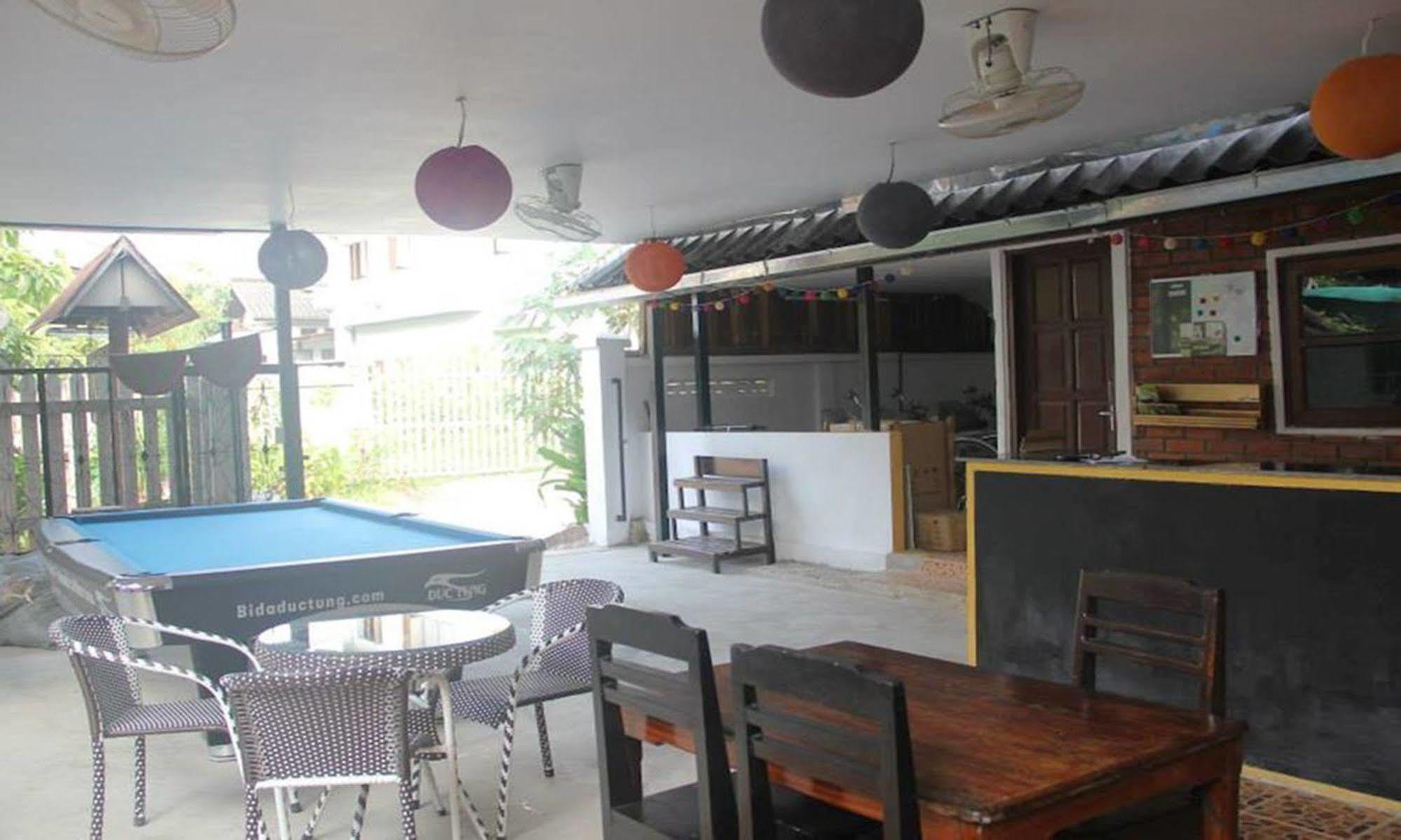 Lpq Backpackers Hostel Luang Prabang Exterior photo